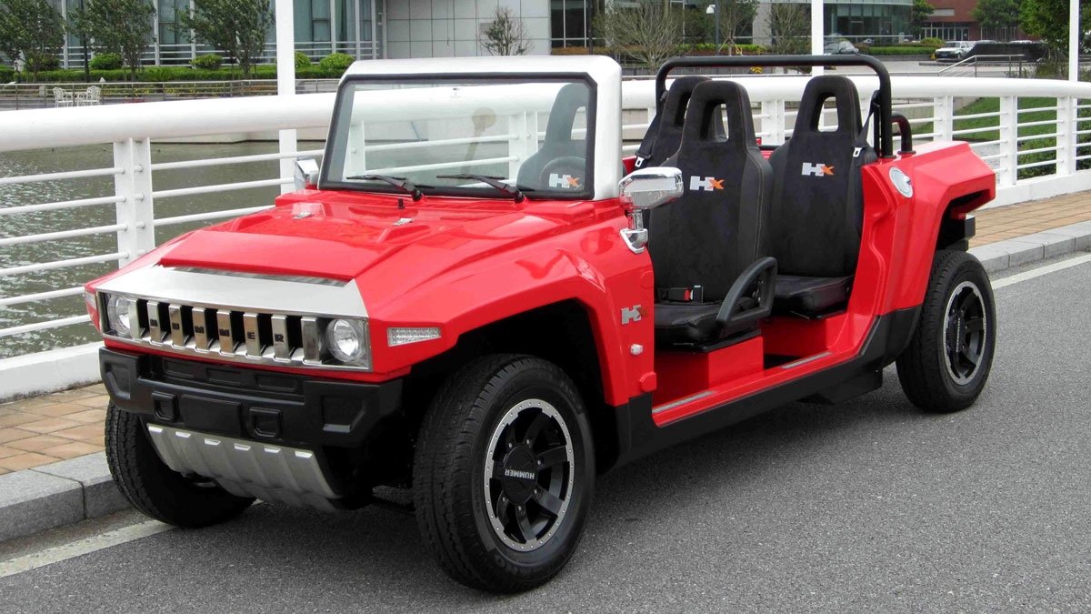 HUMMER™ HXT eLimo Convertible